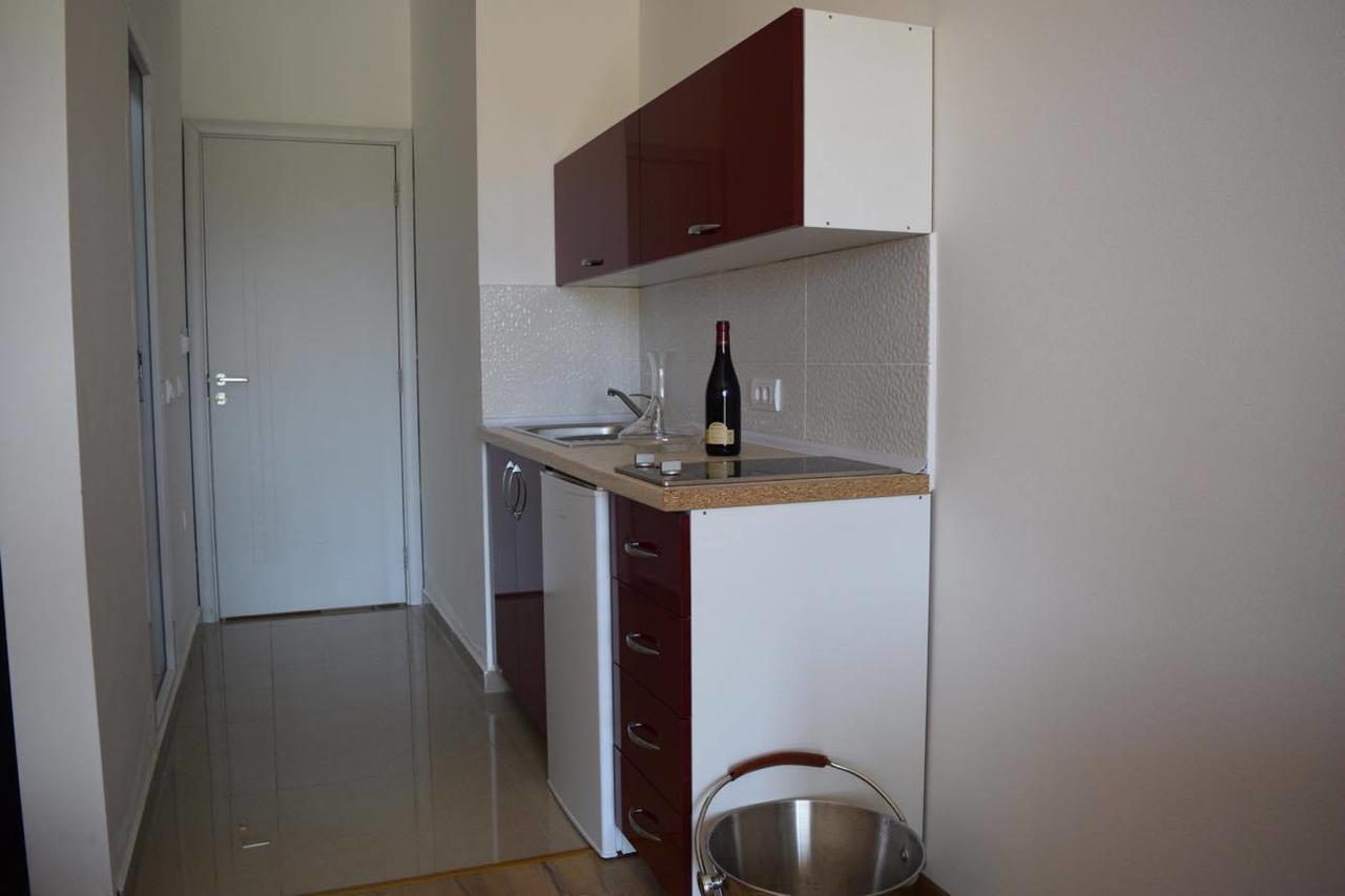 Leli Apartments Ulcinj Bagian luar foto