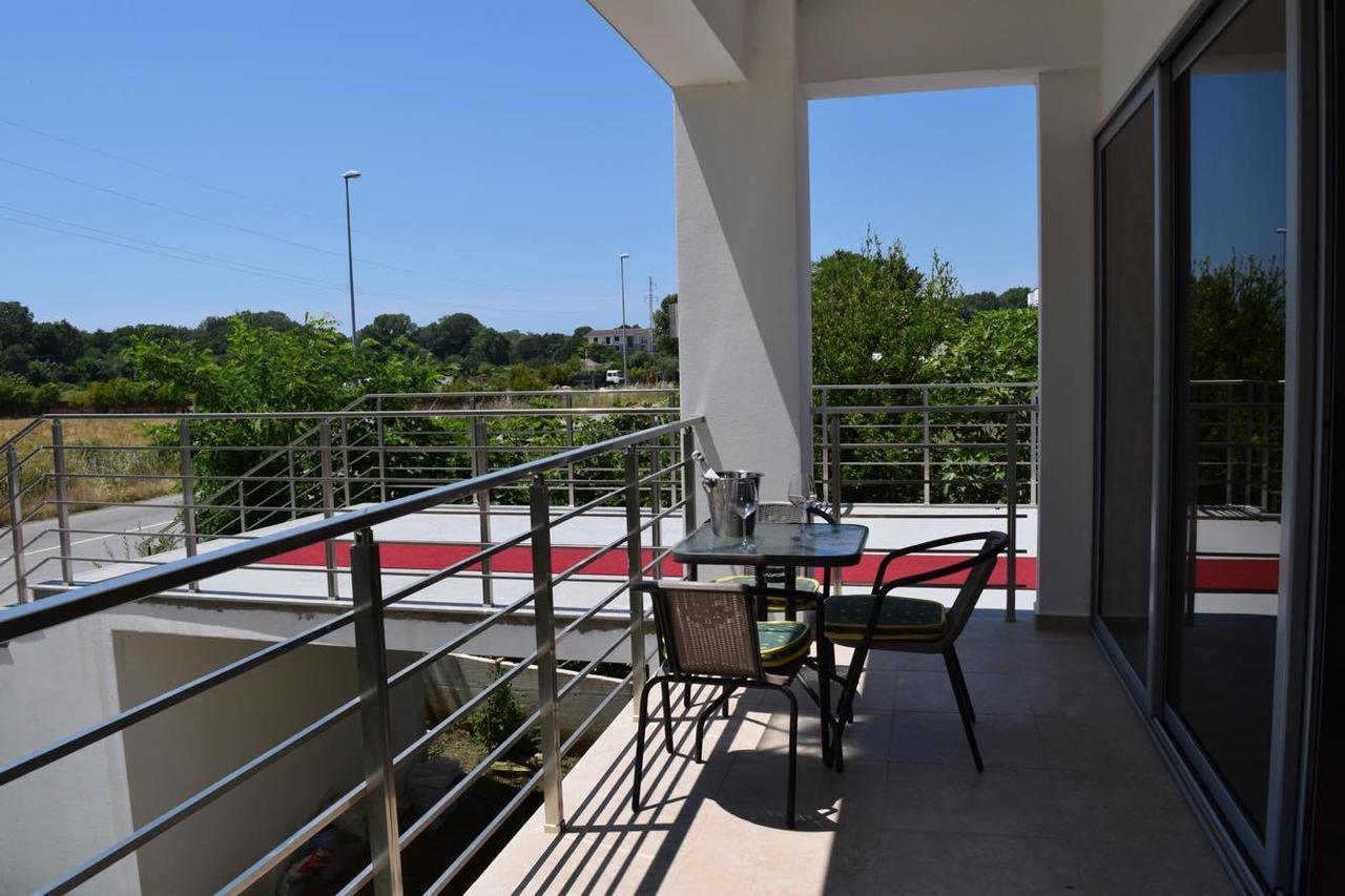 Leli Apartments Ulcinj Bagian luar foto